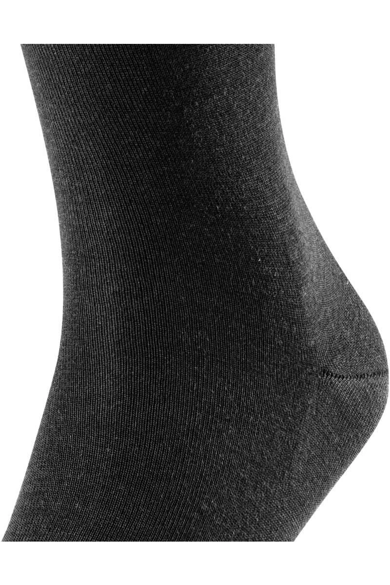 FALKE Airport Herren Socken Schwarz, Einfarbig 2 FALKE Airport Herren Socken Schwarz, Einfarbig – Bild 2